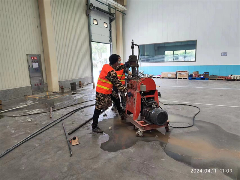 内乡厂房地面下沉塌陷注浆加固施工